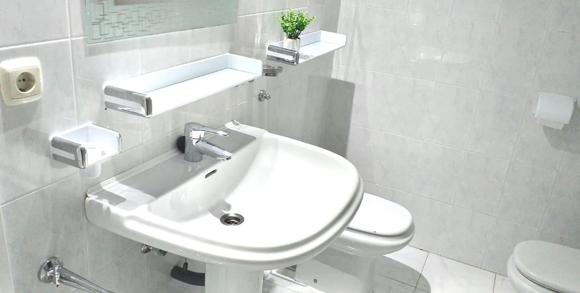 La Nogalera Modern And Spacious Apartment With Pool And Sea View 토레몰리노스
