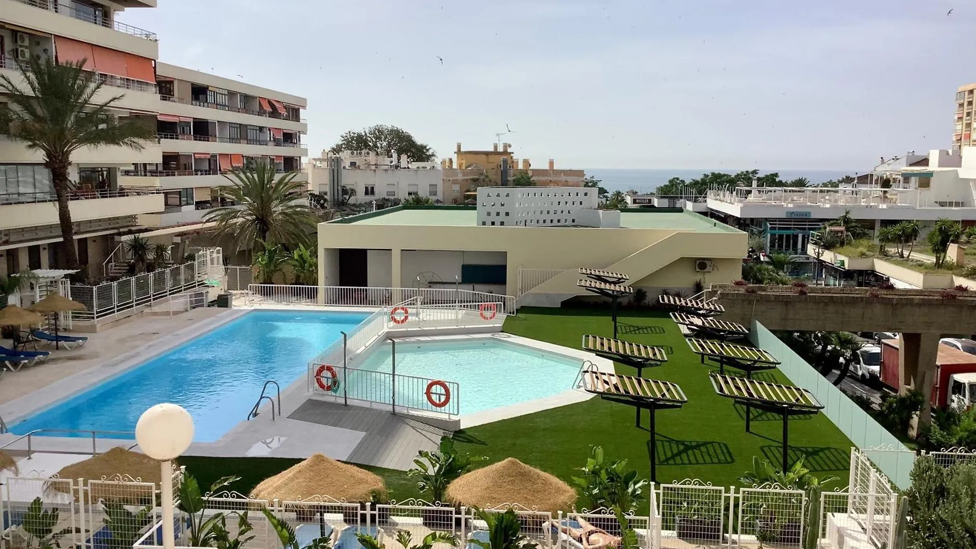 La Nogalera Modern And Spacious Apartment With Pool And Sea View 토레몰리노스 0*,  스페인